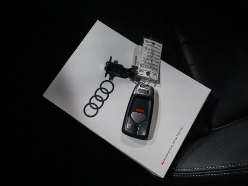 Used 2024 Audi Q5 2.0T Premium Plus AWD/4WD image 22