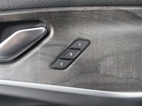 New 2025 Jeep Grand Cherokee L Limited w/ Trailer Tow Package image 15