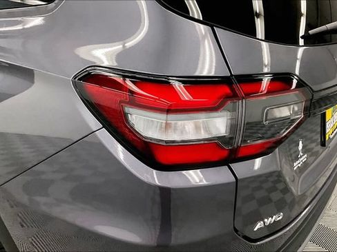 Used 2025 Honda Pilot Elite image 37
