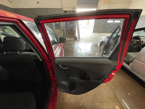 Used 2010 Honda Fit image 28