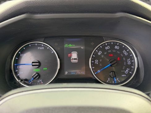 Used 2020 Toyota RAV4 XLE w/ Convenience Package AWD/4WD image 19