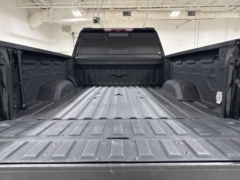Used 2025 Chevrolet Silverado 2500 ZR2 w/ Technology Package AWD/4WD image 25
