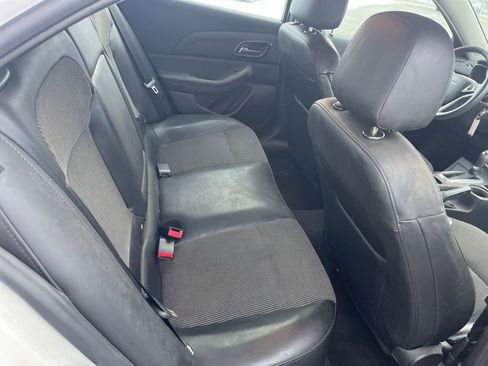 Used 2016 Chevrolet Malibu LT image 24