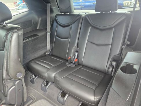 Used 2021 Cadillac XT6 Premium Luxury AWD/4WD image 16