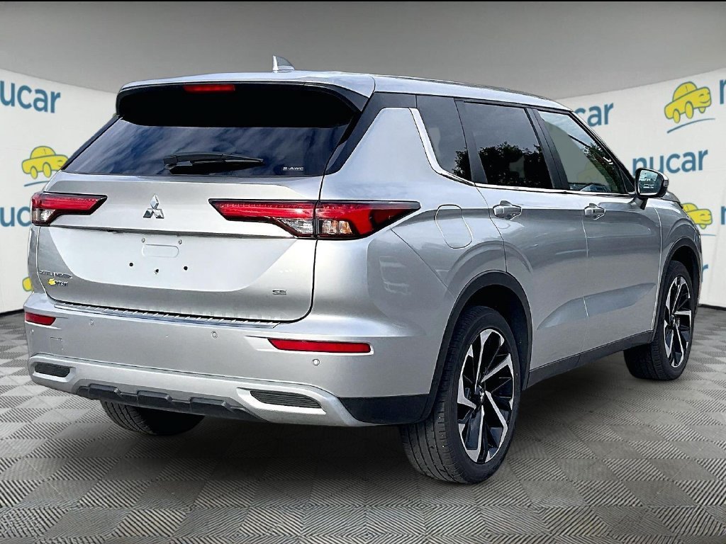 Used 2024 Mitsubishi Outlander SE AWD/4WD image 6