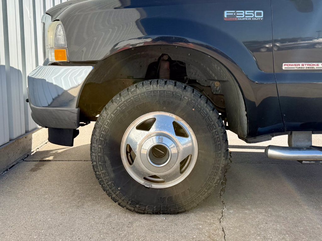 Used 2003 Ford F350 Lariat AWD/4WD image 28
