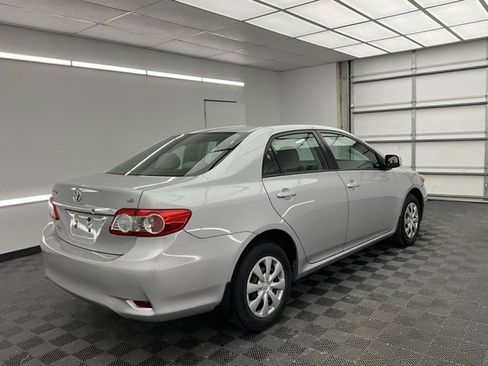 Used 2011 Toyota Corolla LE image 22
