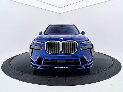 Used 2025 BMW ALPINA XB7 AWD/4WD image 16
