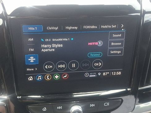 Certified 2023 Chevrolet Traverse LT FWD image 18