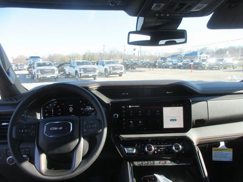 New 2026 GMC Sierra 1500 AT4 w/ AT4 Premium Package image 17