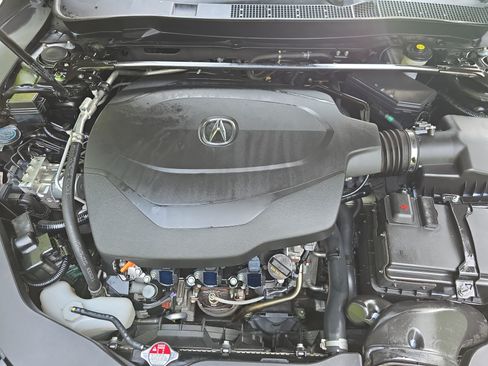 Used 2018 Acura TLX w/ Technology Package FWD image 32