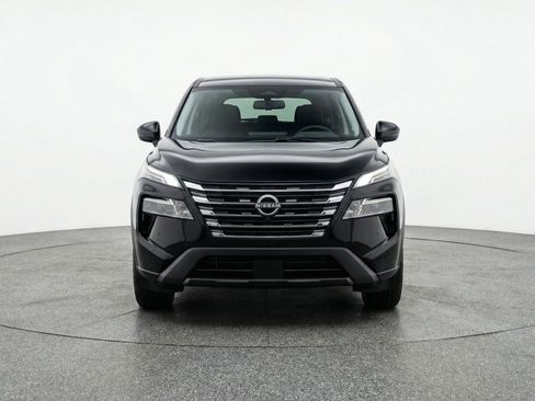 Used 2025 Nissan Rogue SV FWD image 2