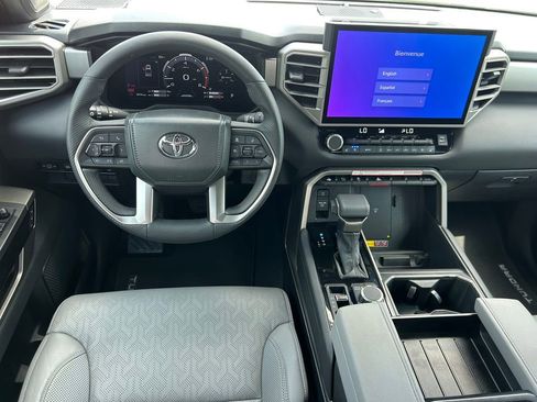 Used 2025 Toyota Tundra Limited image 18