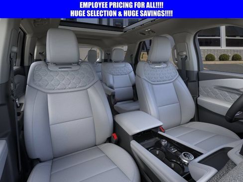New 2026 Ford Explorer Platinum w/ LUX Leather Package AWD/4WD image 10