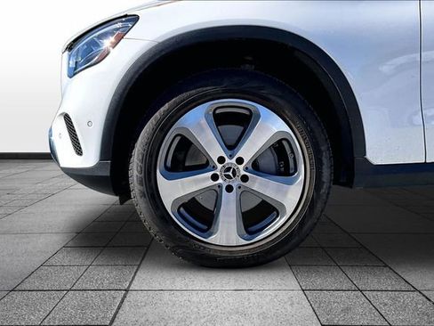 Certified 2022 Mercedes-Benz GLC 300 4MATIC image 4