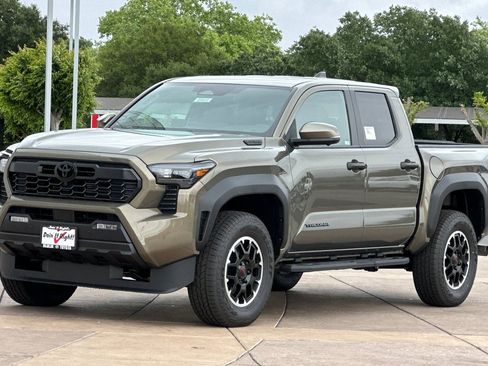 New 2026 Toyota Tacoma TRD Off-Road AWD/4WD image 8