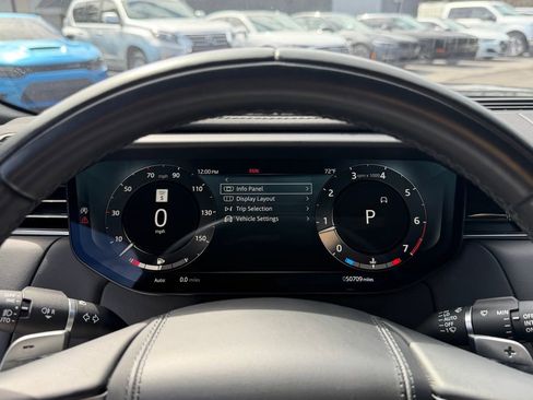 Used 2023 Land Rover Range Rover Sport SE image 16