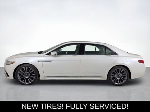 Used 2017 Lincoln Continental Select w/ Climate Package AWD/4WD image 6