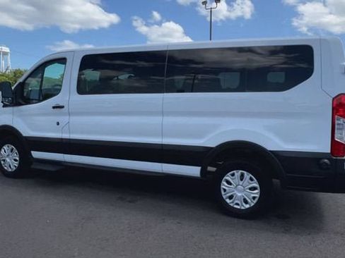 Used 2024 Ford Transit 350 XL RWD image 6