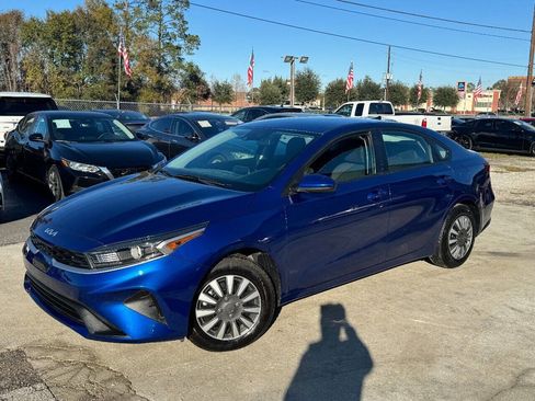 Used 2022 Kia Forte LXS image 9