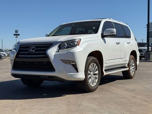 Used 2015 Lexus GX 460 w/ Premium Package image 4
