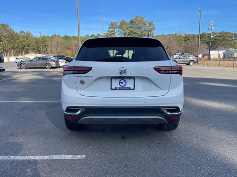 Used 2023 Buick Envision Essence image 6