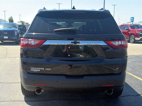 Used 2020 Chevrolet Traverse LT w/ LT Premium Package AWD/4WD image 7