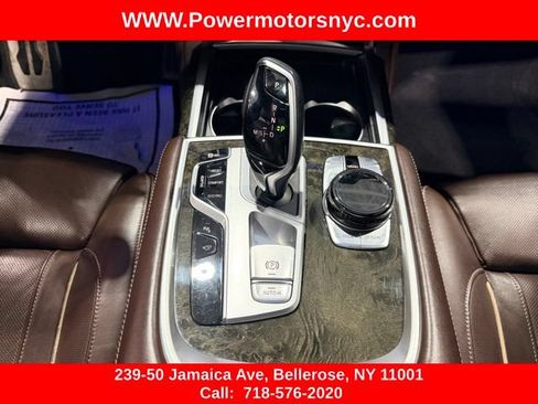 Used 2021 BMW 750i xDrive w/ Executive Package AWD/4WD image 36