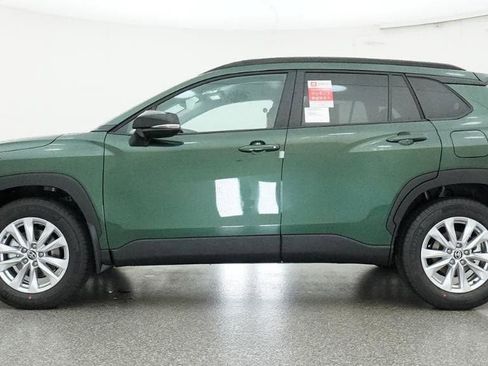 New 2026 Toyota Corolla Cross LE FWD image 19