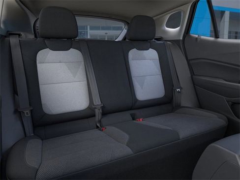 New 2026 Chevrolet Trax LS w/ LS Convenience Package image 17