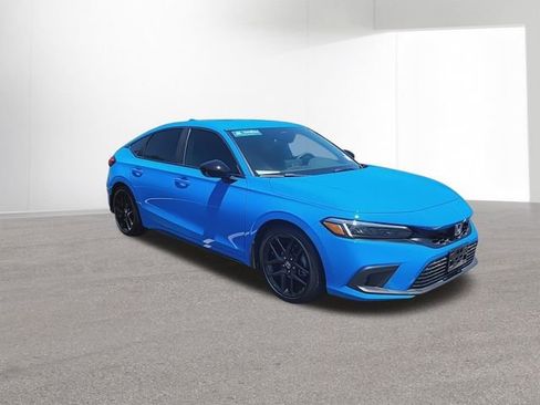 Used 2023 Honda Civic Sport image 2