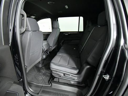 New 2026 Chevrolet Suburban LS image 25