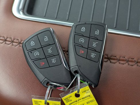 Used 2023 GMC Yukon Denali Ultimate image 35