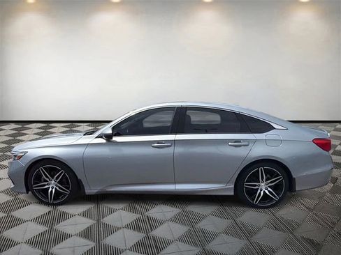 Used 2021 Honda Accord Touring image 8