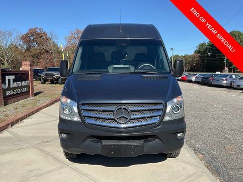 Used 2016 Mercedes-Benz Sprinter 2500 image 2