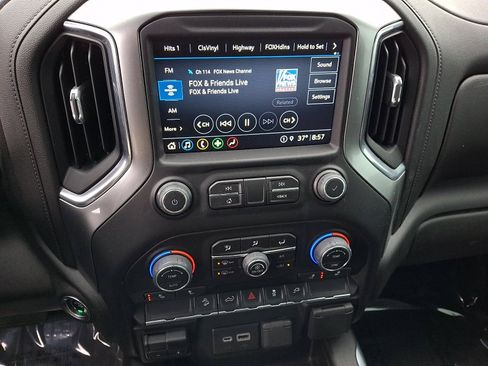 Used 2022 Chevrolet Silverado 1500 LT Trail Boss w/ Convenience Package II image 15