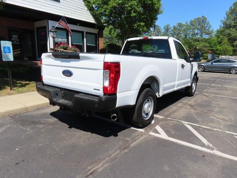 Used 2019 Ford F250 XL w/ Power Equipment Group RWD image 8