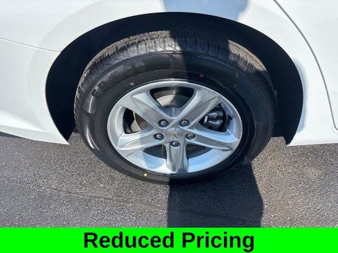 Used 2024 Chevrolet Malibu LT image 44