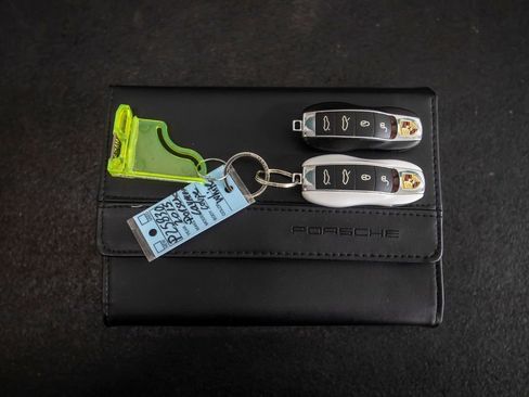 Used 2015 Porsche Cayman image 48