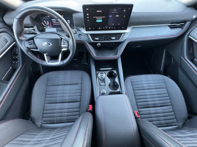 Used 2025 Ford Explorer ST-Line w/ ST-Line Street Pack AWD/4WD image 20