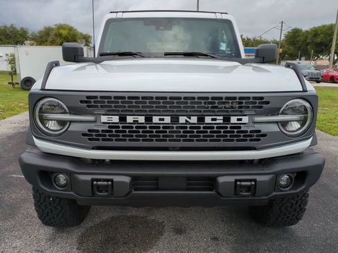 New 2025 Ford Bronco Badlands image 9