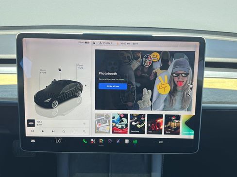 Used 2022 Tesla Model 3 RWD image 17