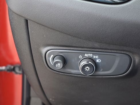 Used 2022 Chevrolet Equinox RS w/ RS Leather Package image 16