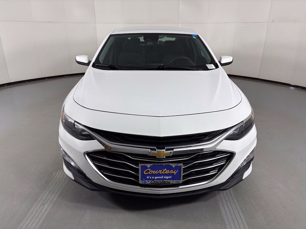 Certified 2024 Chevrolet Malibu LT FWD image 2