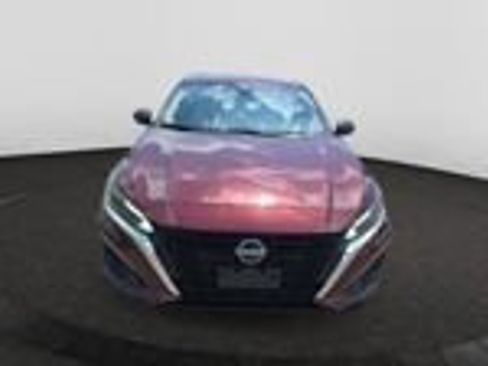 Used 2025 Nissan Altima 2.5 SV FWD image 10
