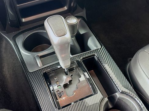 Used 2024 Toyota 4Runner TRD Off-Road Premium image 25