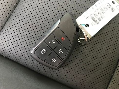 Certified 2023 Buick Envision Essence image 16