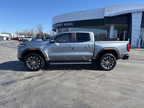 New 2026 GMC Canyon Denali image 7