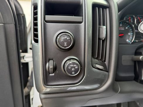 Used 2017 Chevrolet Silverado 1500 LT w/ All Star Edition AWD/4WD image 18