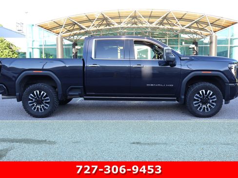 Used 2024 GMC Sierra 2500 Denali Ultimate w/ Max Trailering Package AWD/4WD image 10